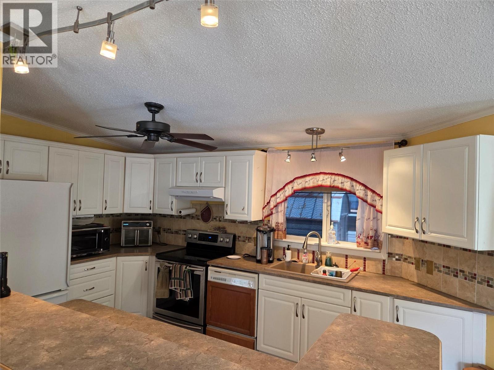 3455 Highway 3 Unit# 4, Keremeos, British Columbia  V0X 1N1 - Photo 7 - 10386122