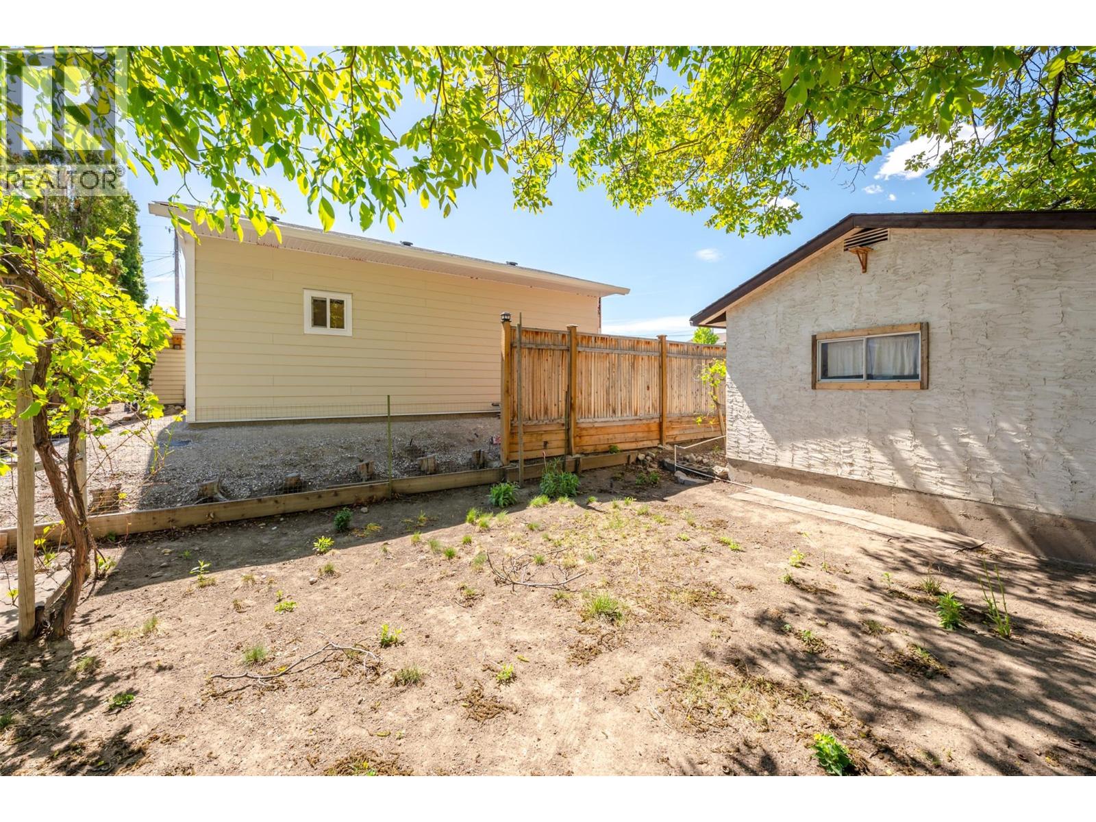 1083 Morningstar Road, Oliver, British Columbia  V0H 1T6 - Photo 11 - 10385919