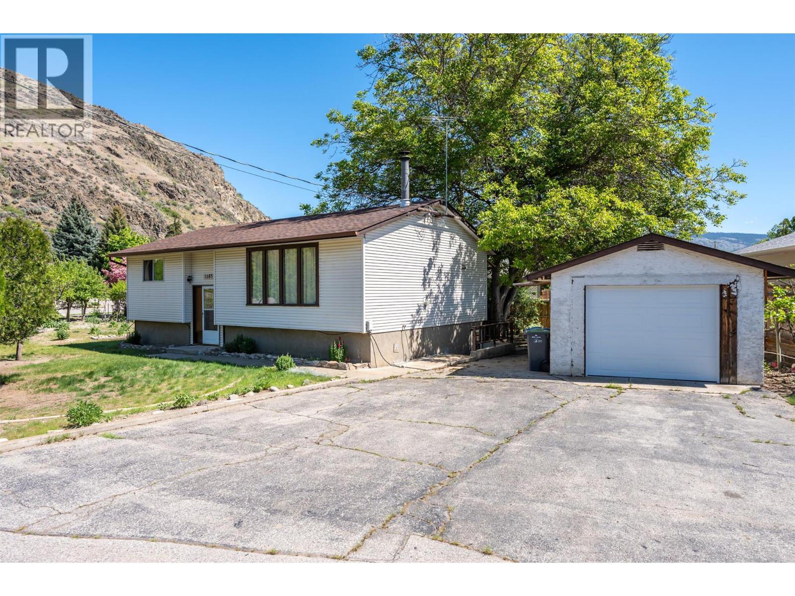 1083 Morningstar Road, Oliver, British Columbia  V0H 1T6 - Photo 4 - 10385919