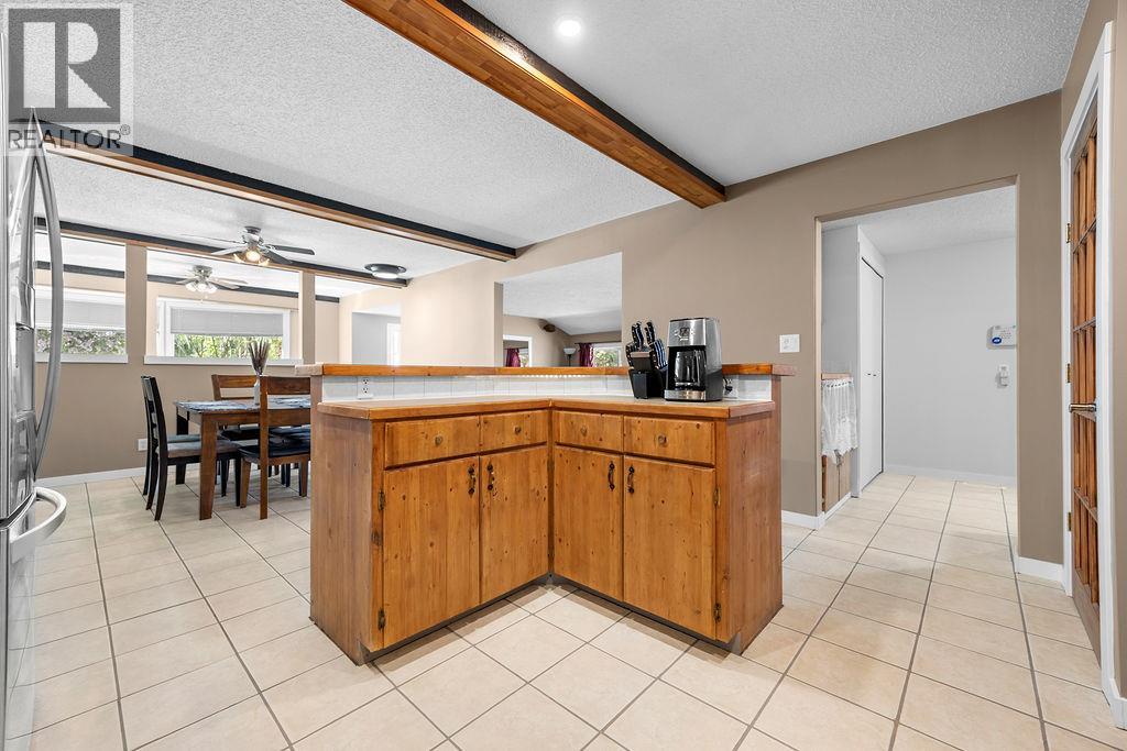 2340 Wilson Avenue, Armstrong, British Columbia  V4Y 0B1 - Photo 10 - 10386101