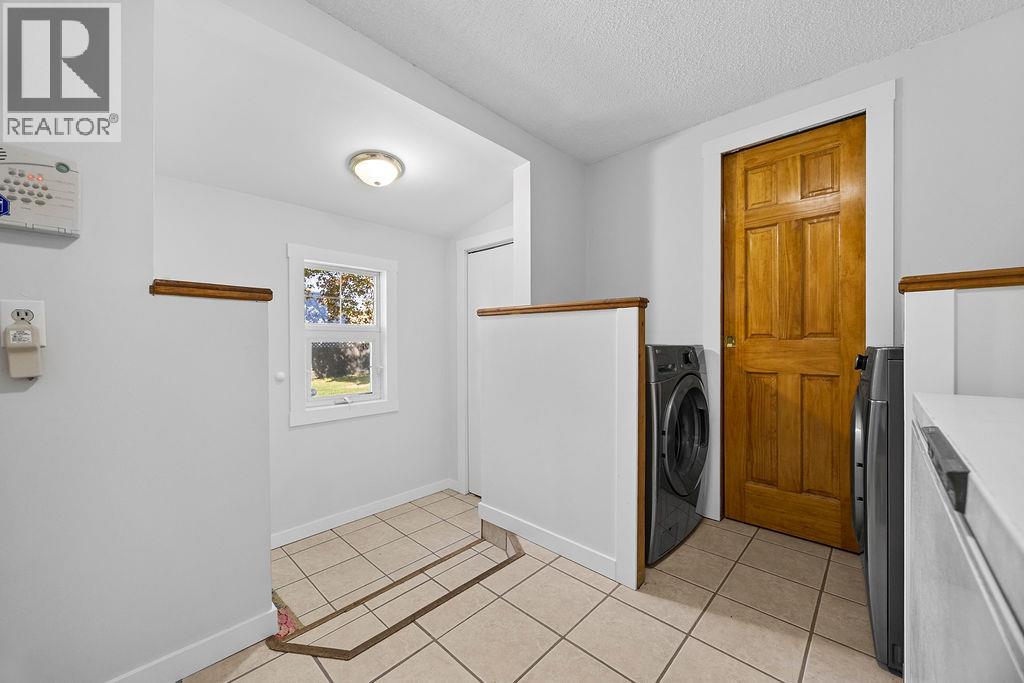 2340 Wilson Avenue, Armstrong, British Columbia  V4Y 0B1 - Photo 32 - 10386101