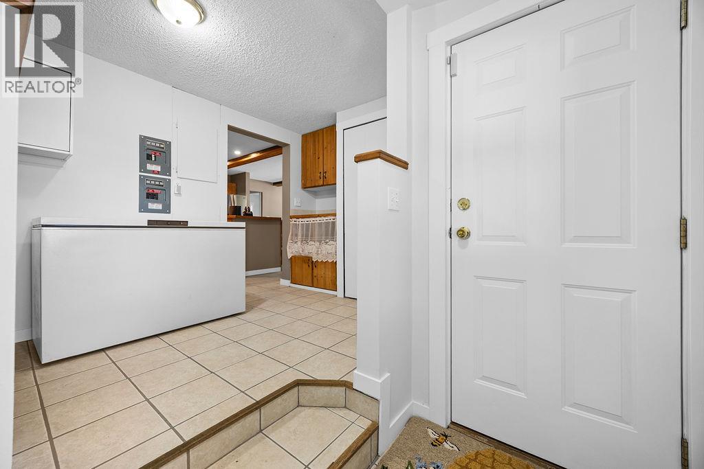 2340 Wilson Avenue, Armstrong, British Columbia  V4Y 0B1 - Photo 33 - 10386101