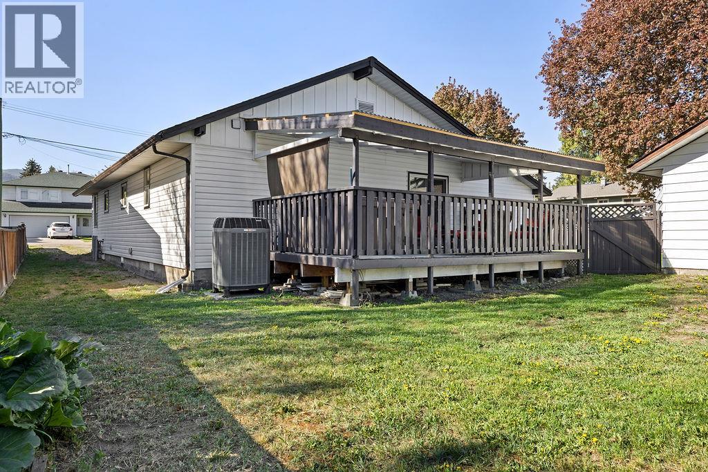 2340 Wilson Avenue, Armstrong, British Columbia  V4Y 0B1 - Photo 35 - 10386101