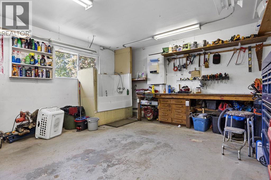2340 Wilson Avenue, Armstrong, British Columbia  V4Y 0B1 - Photo 46 - 10386101