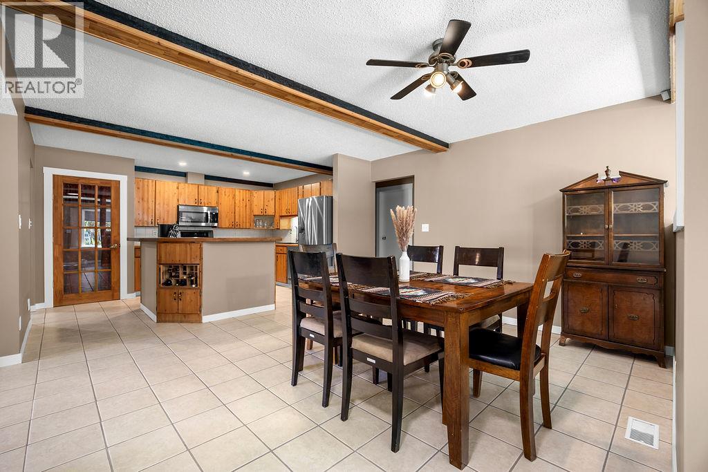 2340 Wilson Avenue, Armstrong, British Columbia  V4Y 0B1 - Photo 5 - 10386101