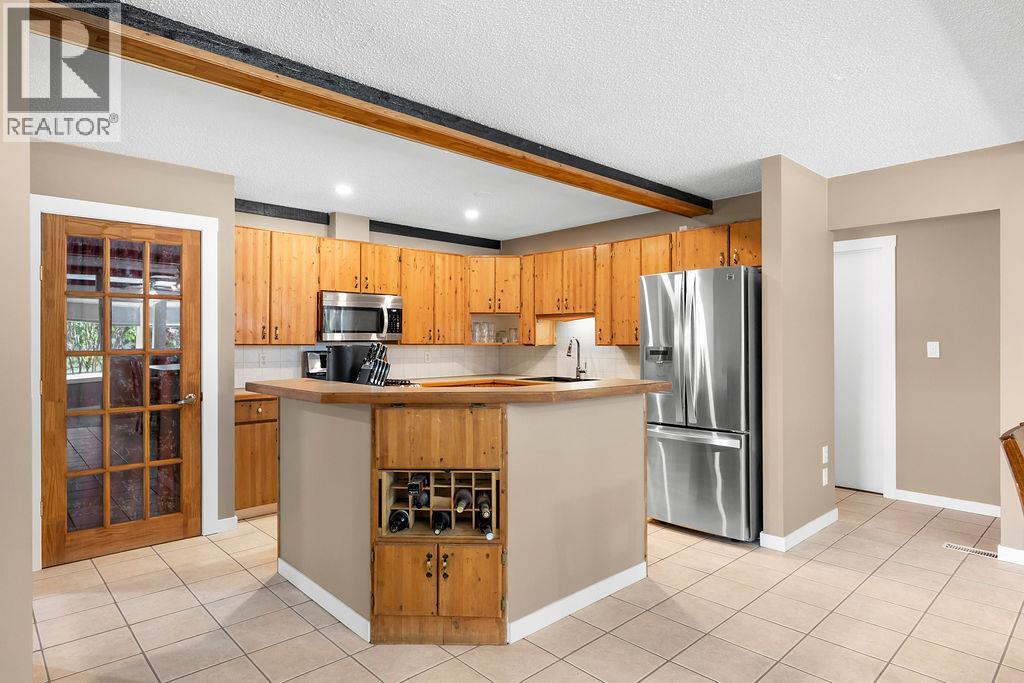 2340 Wilson Avenue, Armstrong, British Columbia  V4Y 0B1 - Photo 6 - 10386101