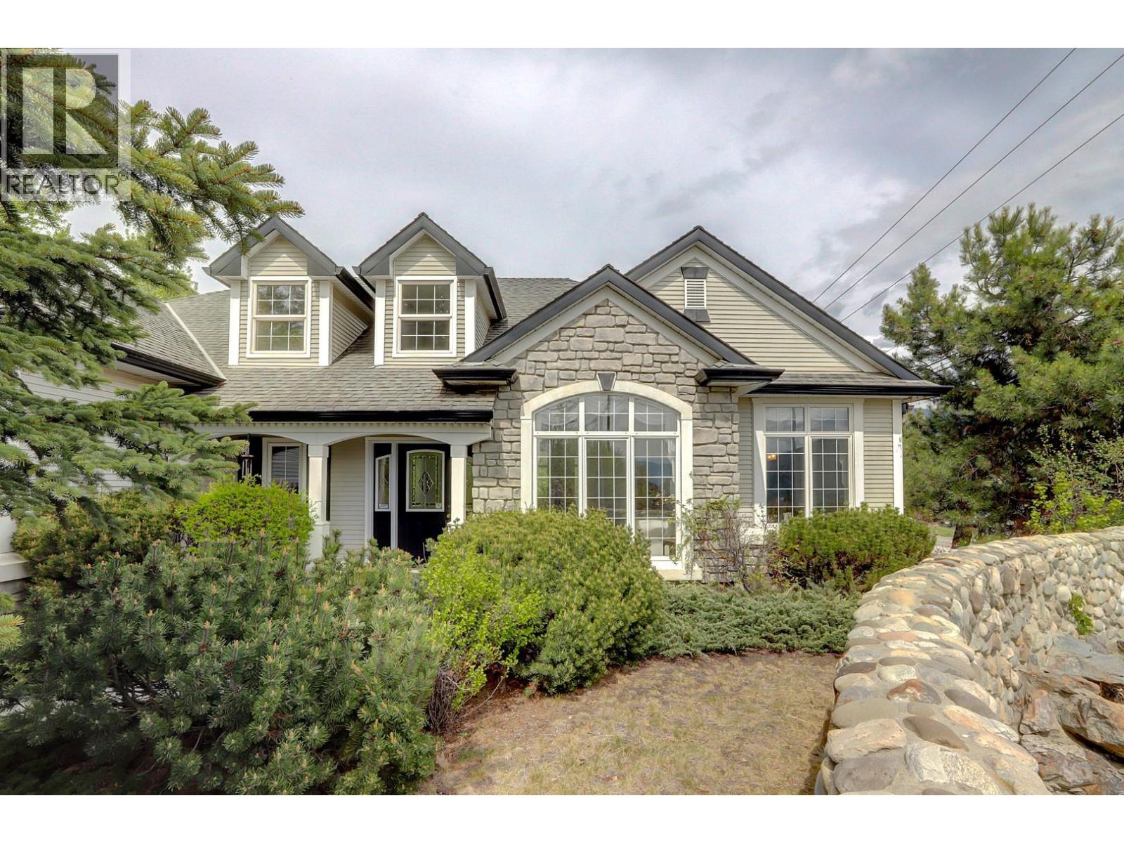 1101 Phoenix Drive, Vernon, British Columbia  V1B 3M4 - Photo 1 - 10385942