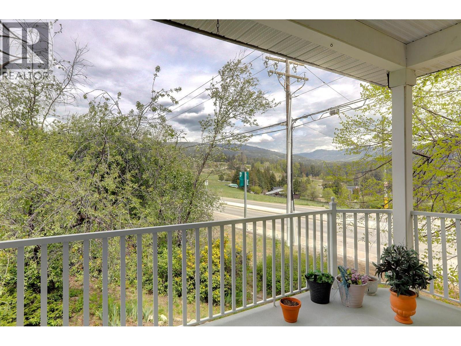 1101 Phoenix Drive, Vernon, British Columbia  V1B 3M4 - Photo 31 - 10385942