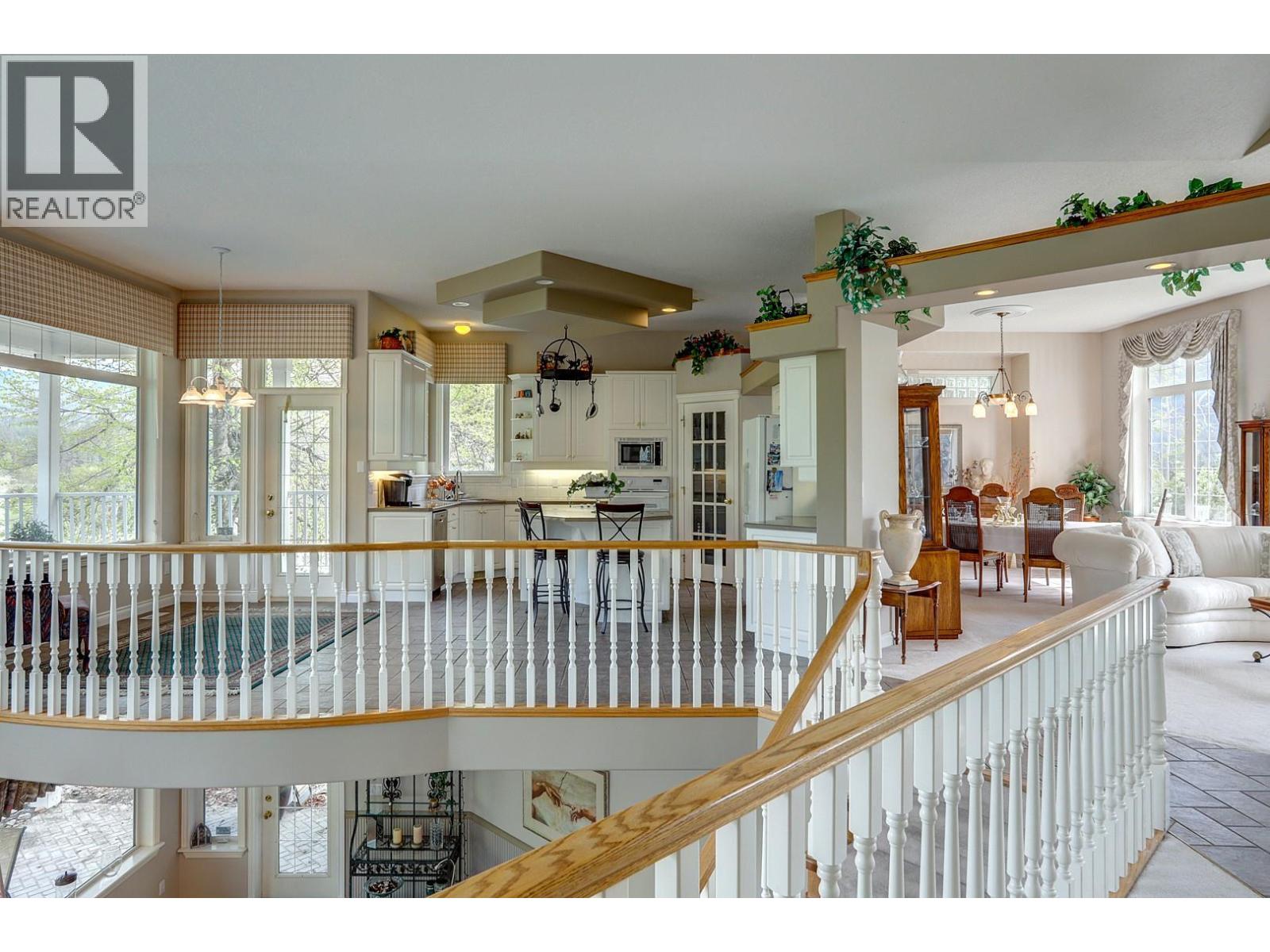 1101 Phoenix Drive, Vernon, British Columbia  V1B 3M4 - Photo 32 - 10385942