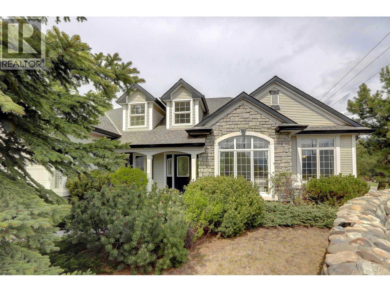 1101 Phoenix Drive, Vernon, British Columbia  V1B 3M4 - Photo 4 - 10385942