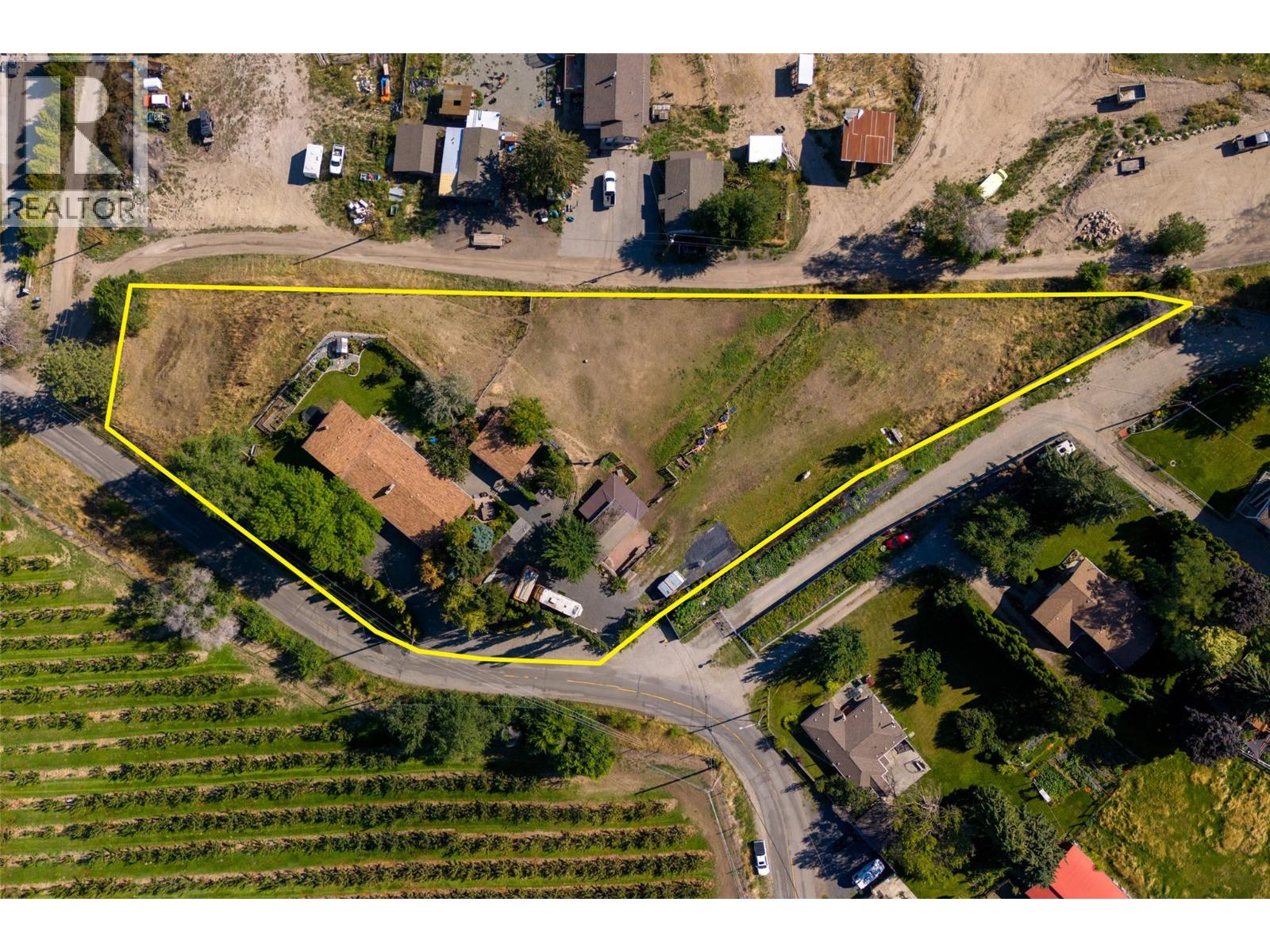 2351 Gallagher Road, Kelowna, British Columbia  V1P 1G9 - Photo 1 - 10385330