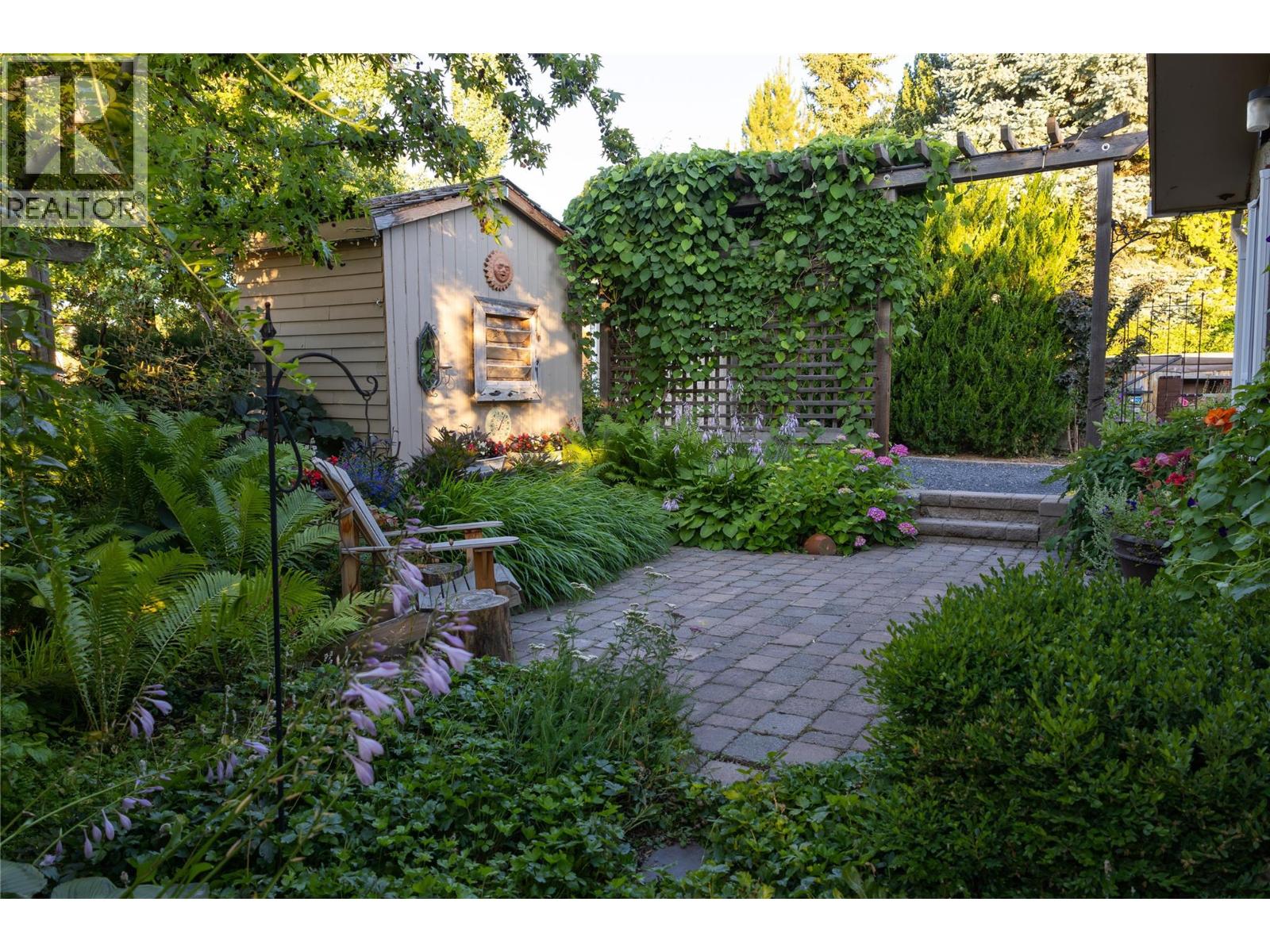 2351 Gallagher Road, Kelowna, British Columbia  V1P 1G9 - Photo 37 - 10385330