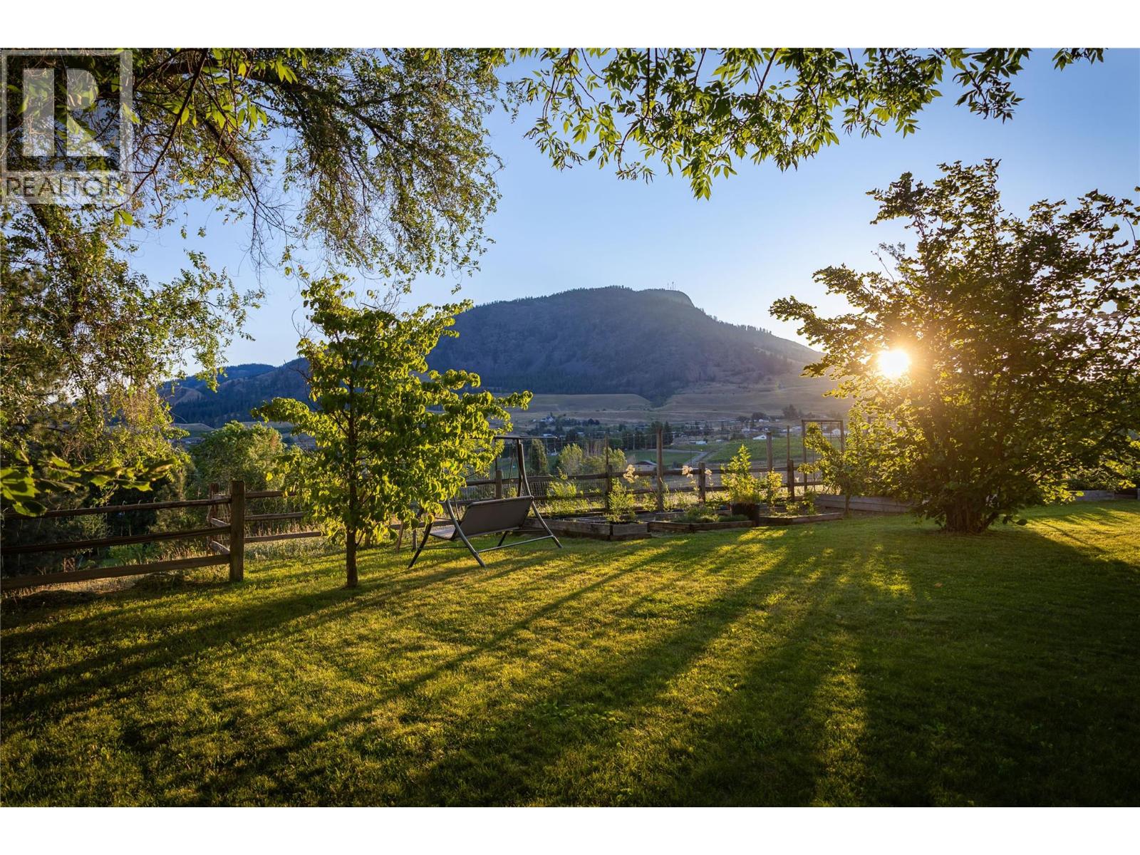 2351 Gallagher Road, Kelowna, British Columbia  V1P 1G9 - Photo 38 - 10385330