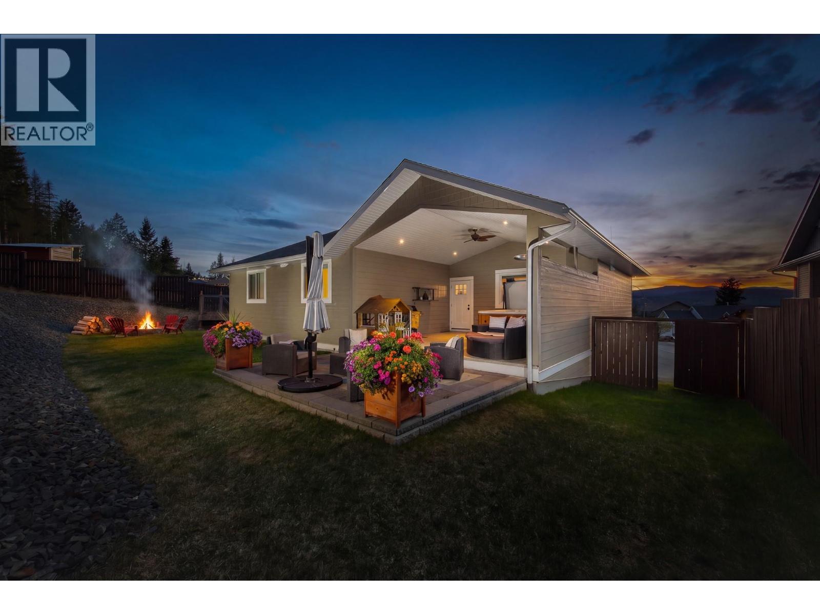 1464 Southview Drive, Cranbrook, British Columbia  V1C 0A2 - Photo 2 - 10385129