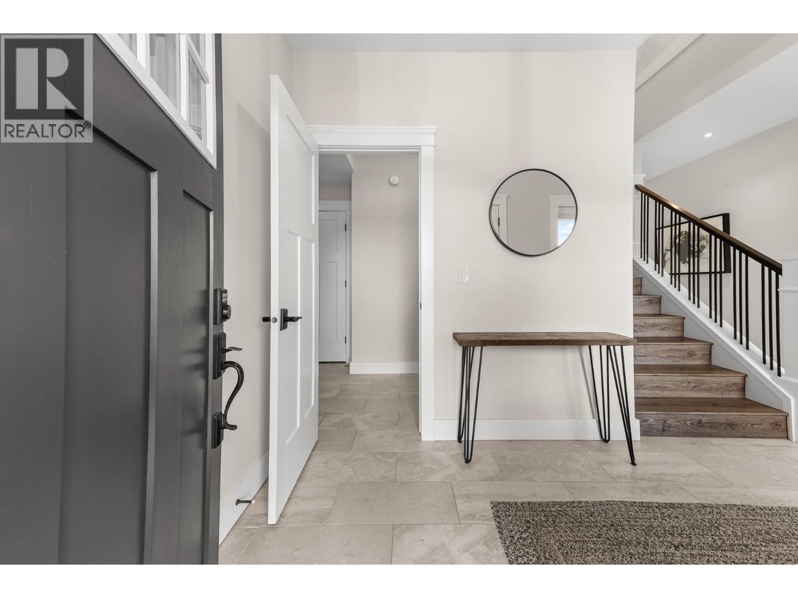 1464 Southview Drive, Cranbrook, British Columbia  V1C 0A2 - Photo 6 - 10385129