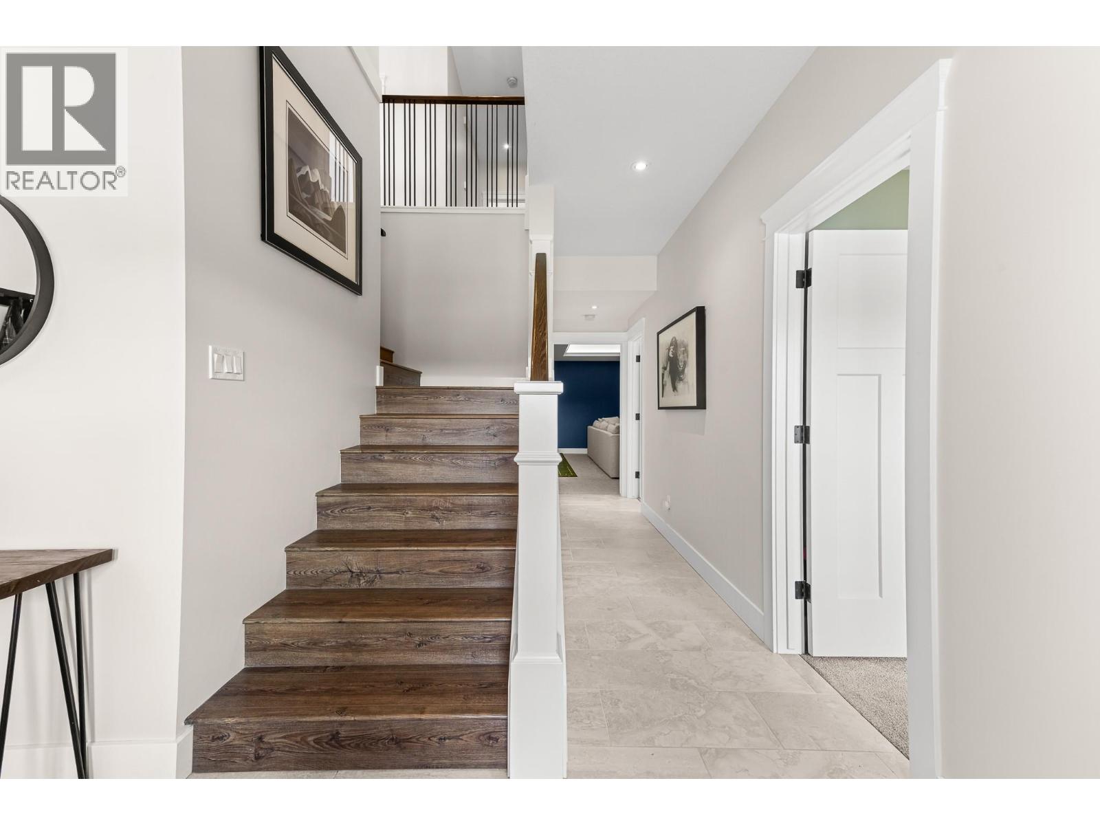 1464 Southview Drive, Cranbrook, British Columbia  V1C 0A2 - Photo 8 - 10385129