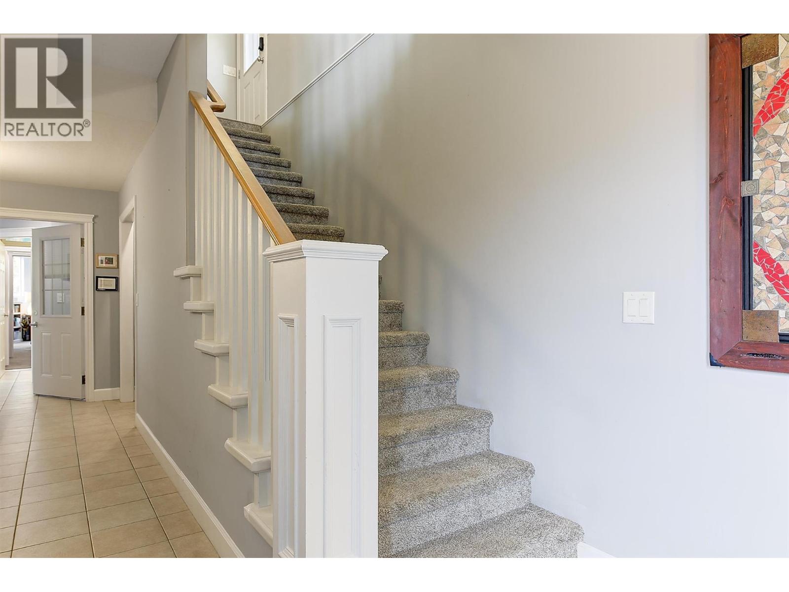 1027 James Hockey Place, Kelowna, British Columbia  V1X 7L2 - Photo 14 - 10385859