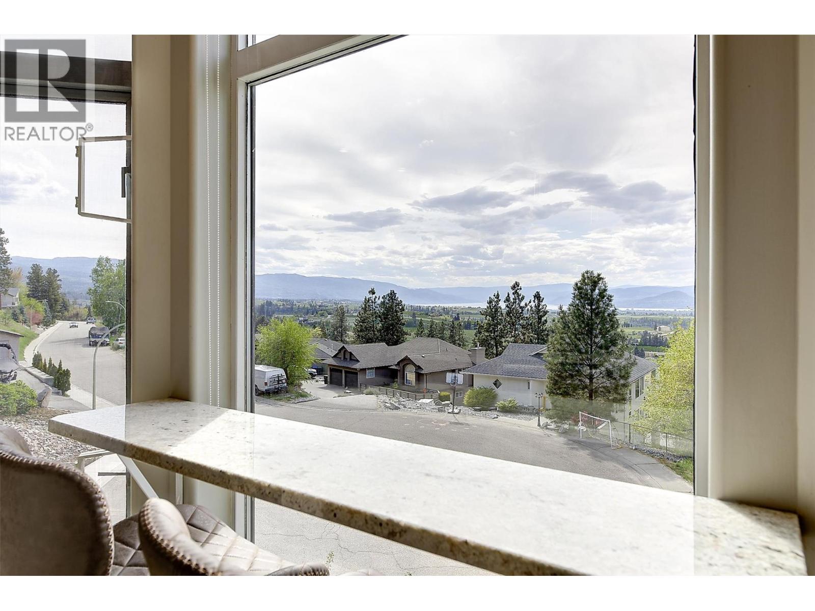 1027 James Hockey Place, Kelowna, British Columbia  V1X 7L2 - Photo 18 - 10385859