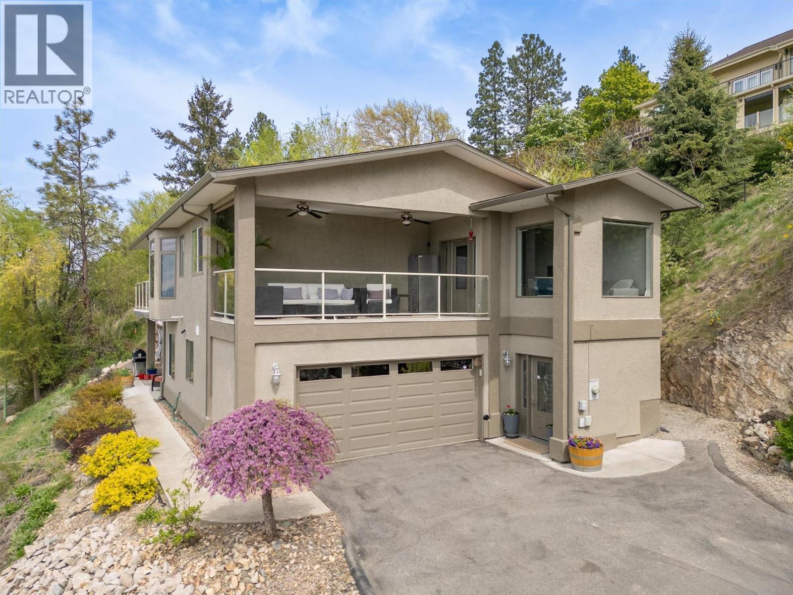 1027 James Hockey Place, Kelowna, British Columbia  V1X 7L2 - Photo 3 - 10385859