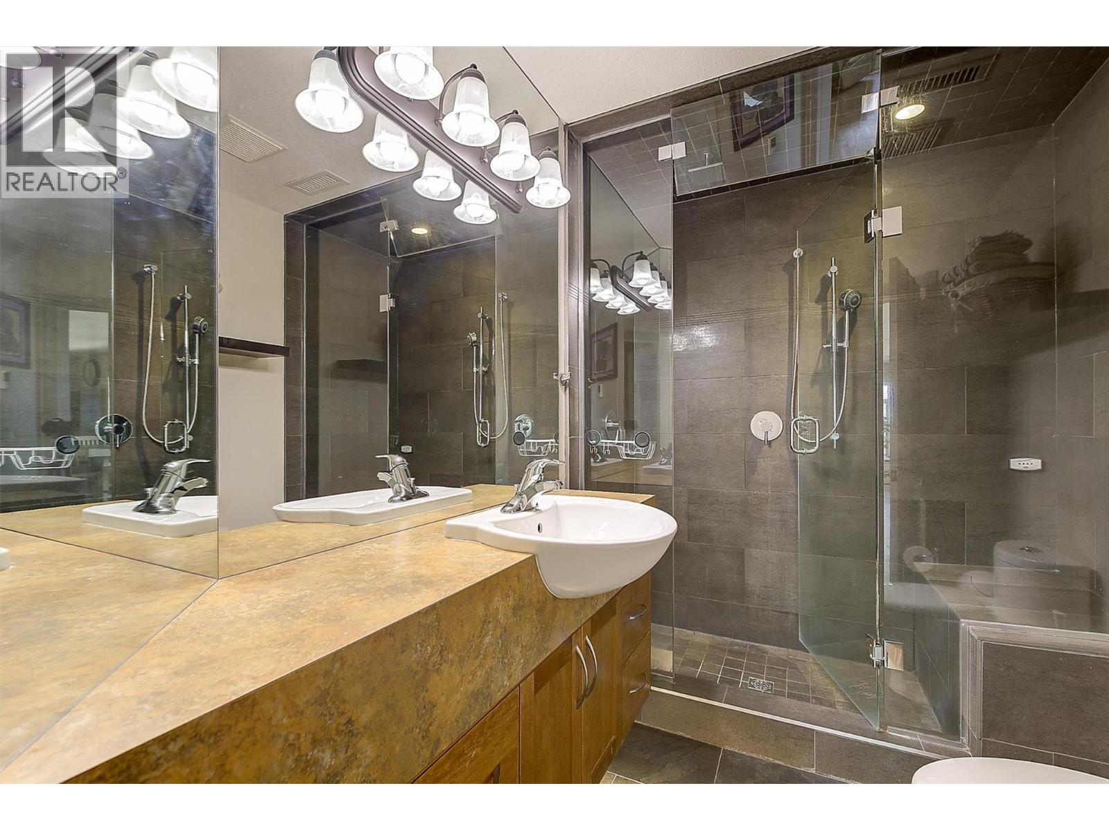 1027 James Hockey Place, Kelowna, British Columbia  V1X 7L2 - Photo 37 - 10385859