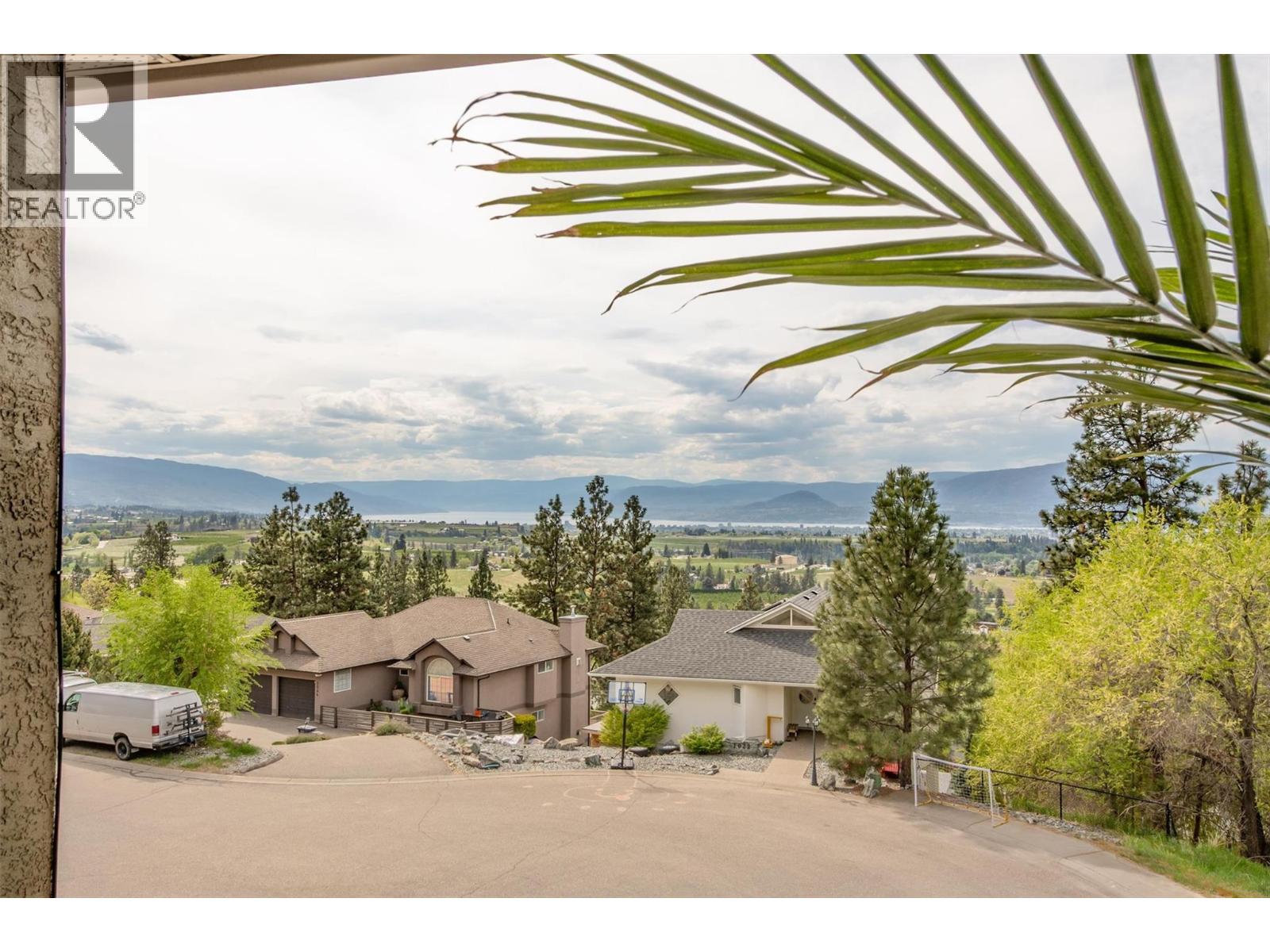1027 James Hockey Place, Kelowna, British Columbia  V1X 7L2 - Photo 45 - 10385859