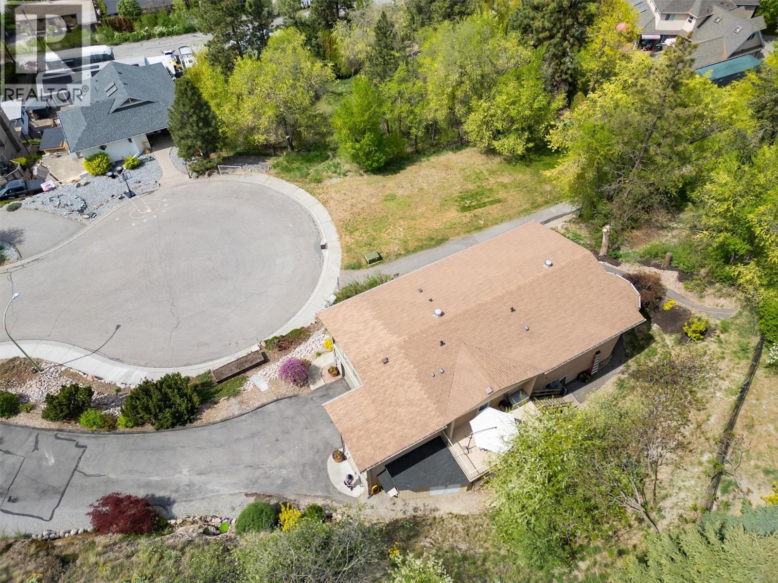 1027 James Hockey Place, Kelowna, British Columbia  V1X 7L2 - Photo 55 - 10385859