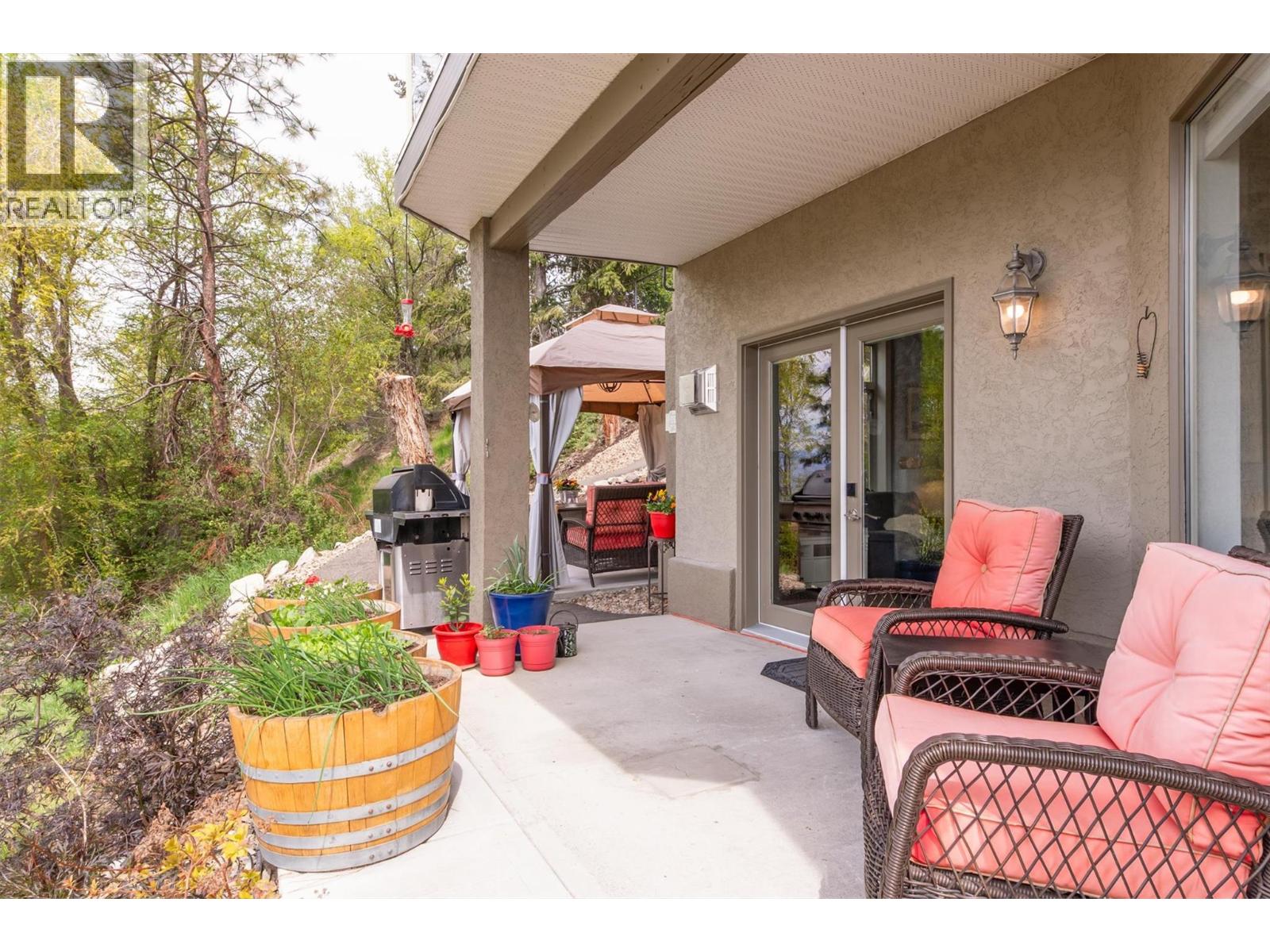 1027 James Hockey Place, Kelowna, British Columbia  V1X 7L2 - Photo 59 - 10385859