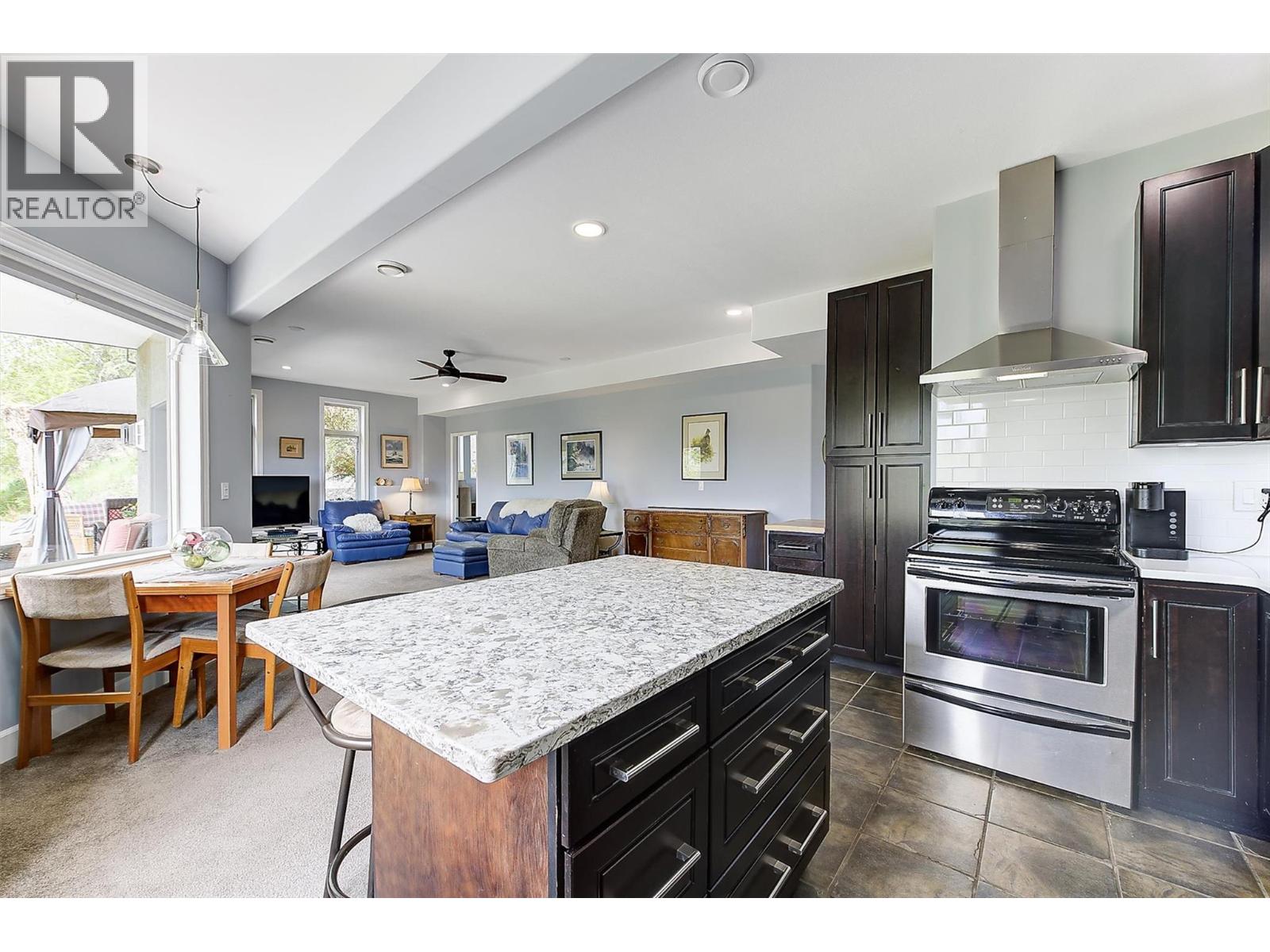 1027 James Hockey Place, Kelowna, British Columbia  V1X 7L2 - Photo 74 - 10385859