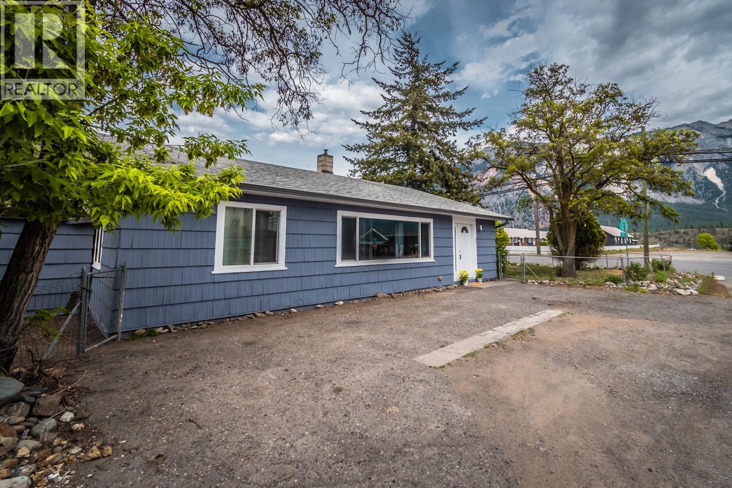57 12th Avenue, lillooet, British Columbia