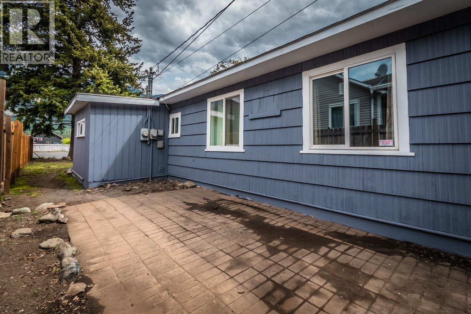 57 12th Avenue, Lillooet, British Columbia  V0K 1V0 - Photo 14 - 10386080