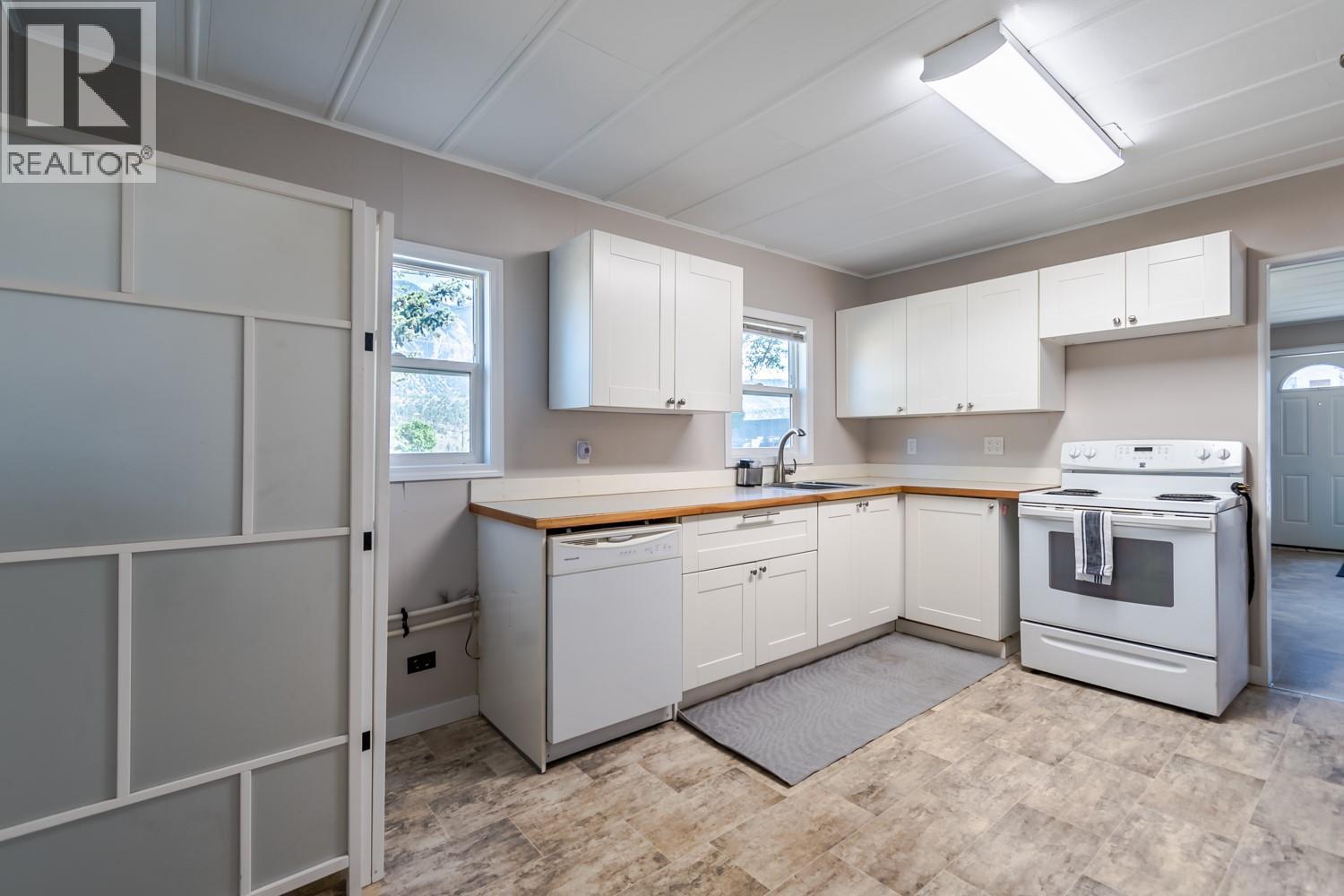 57 12th Avenue, Lillooet, British Columbia  V0K 1V0 - Photo 21 - 10386080