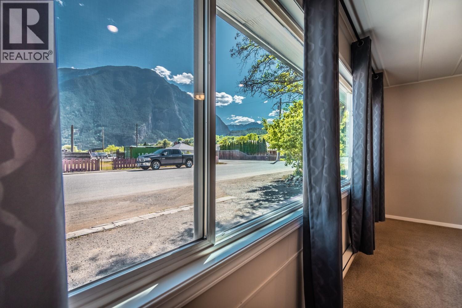 57 12th Avenue, Lillooet, British Columbia  V0K 1V0 - Photo 34 - 10386080