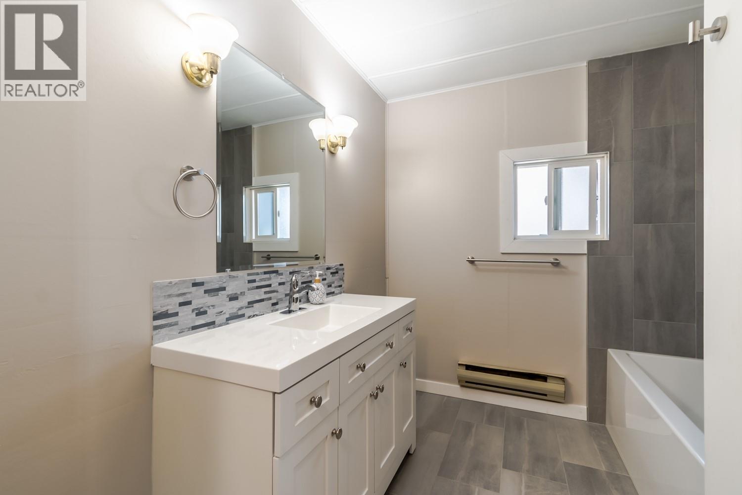57 12th Avenue, Lillooet, British Columbia  V0K 1V0 - Photo 5 - 10386080