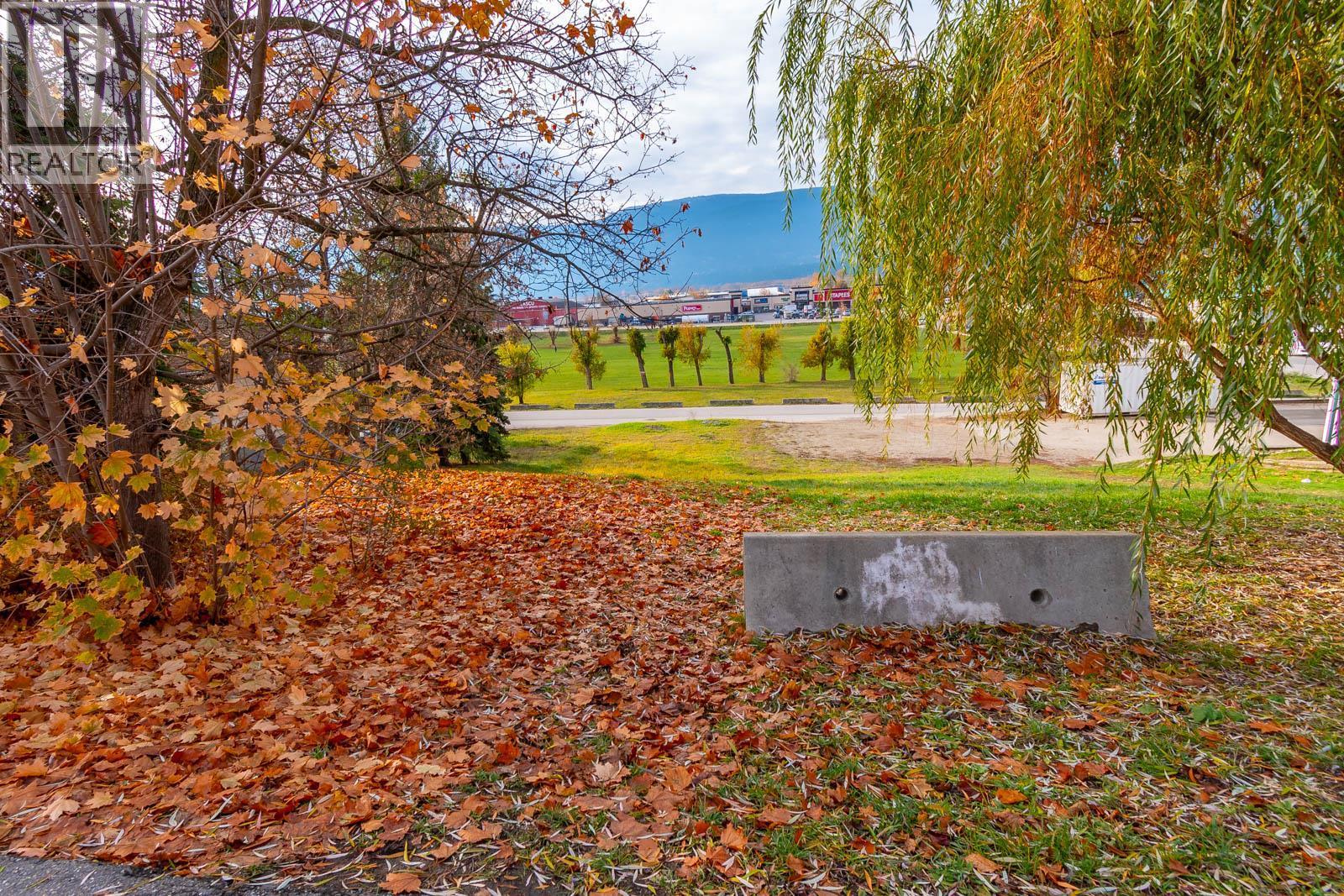 161 Shuswap Street Sw, Salmon Arm, British Columbia  V1E 4N2 - Photo 1 - 10386020