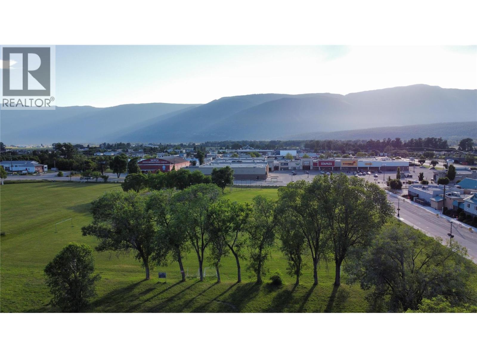 161 Shuswap Street Sw, Salmon Arm, British Columbia  V1E 4N2 - Photo 11 - 10386020