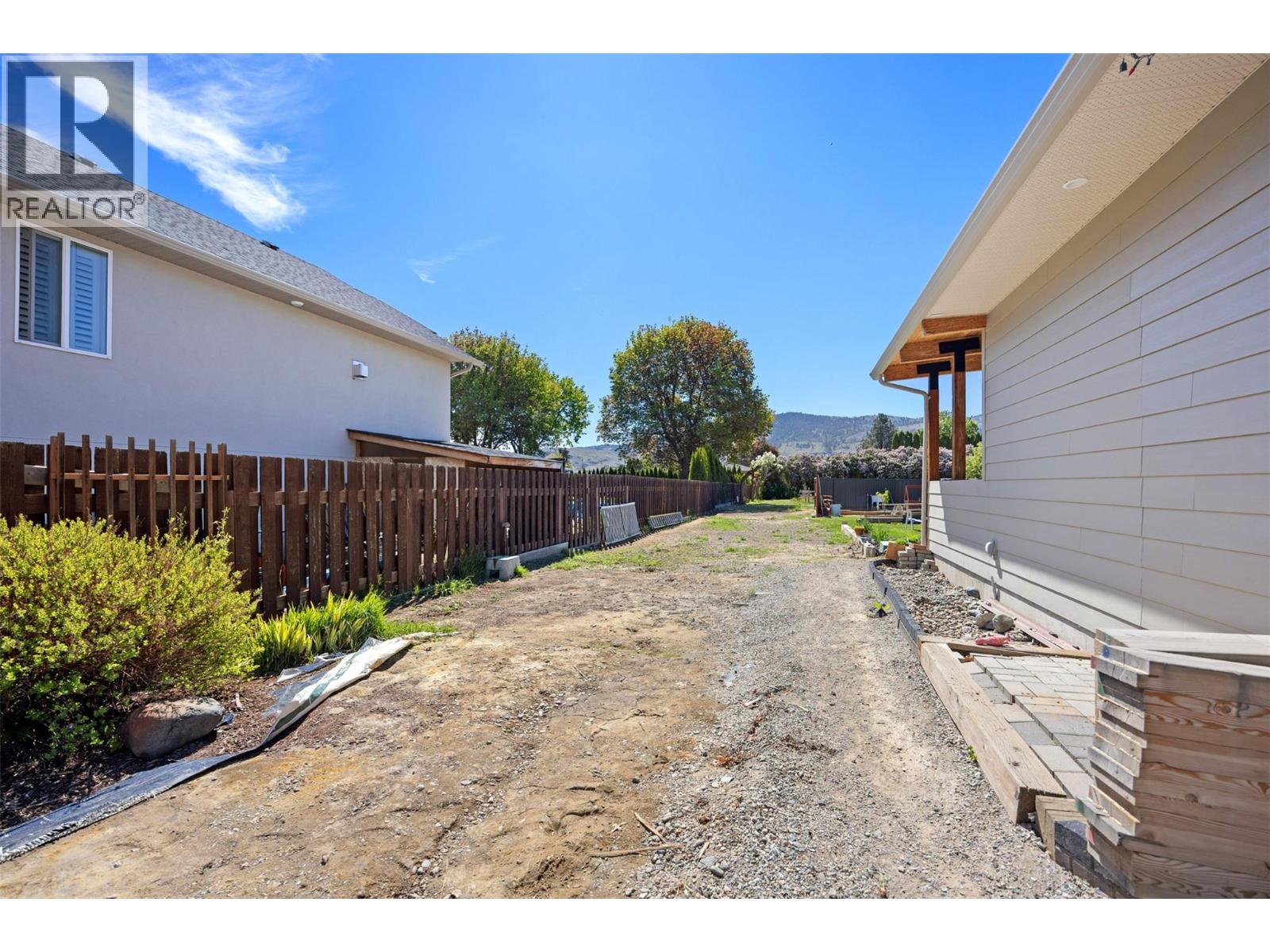 2029 Parkcrest Avenue, Kamloops, British Columbia  V2B 4X2 - Photo 10 - 10386216