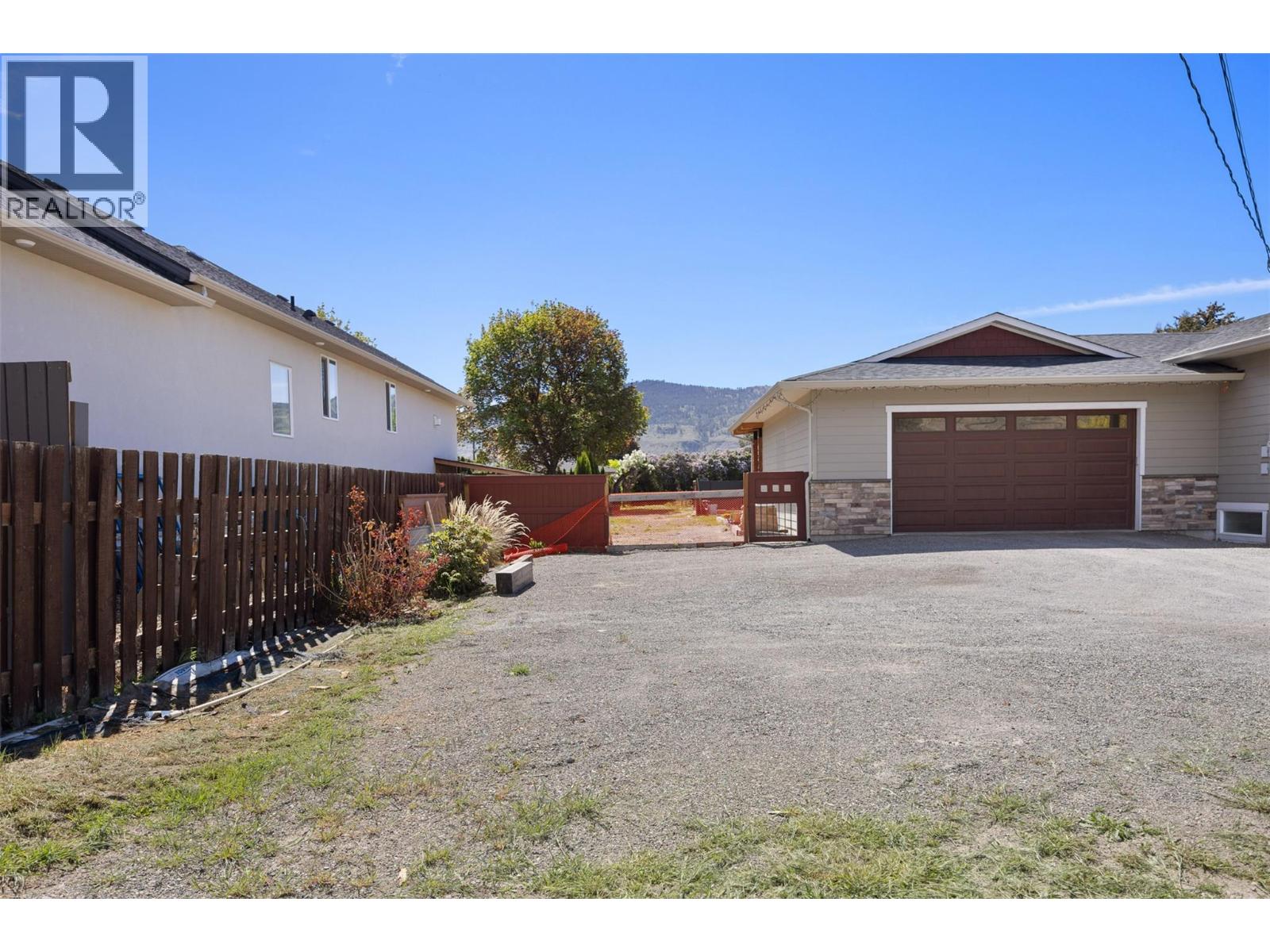 2029 Parkcrest Avenue, Kamloops, British Columbia  V2B 4X2 - Photo 8 - 10386216
