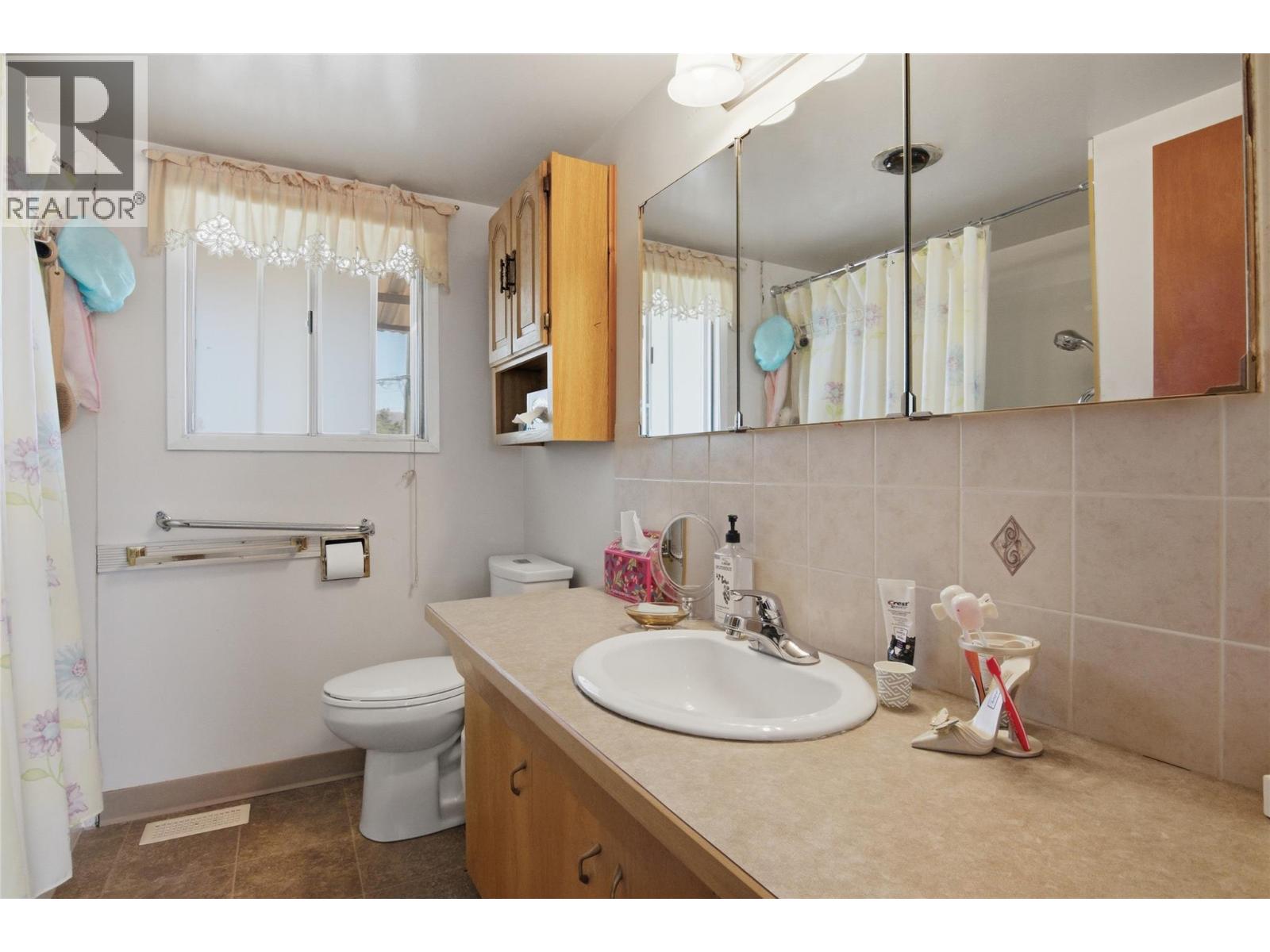 236 Spruce Avenue, Kamloops, British Columbia  V2B 1J1 - Photo 20 - 10386206