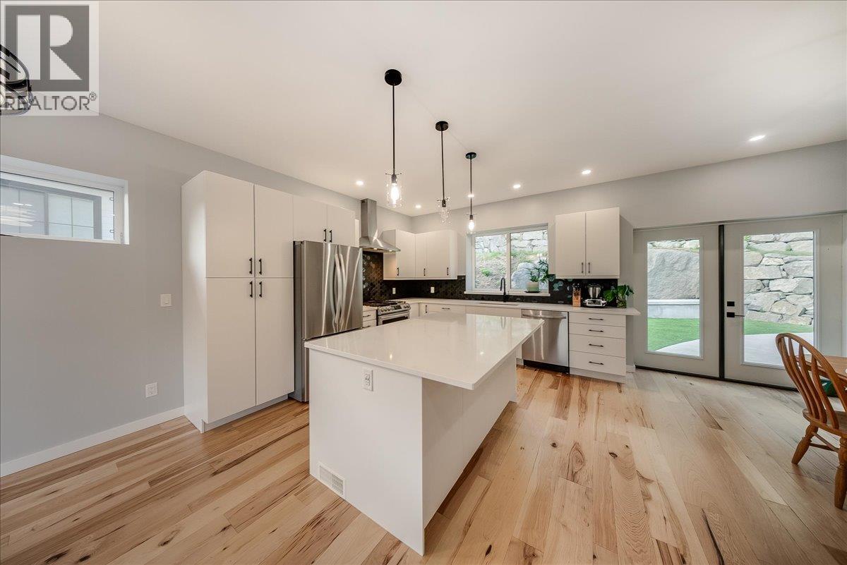 934 Redstone Drive, Rossland, British Columbia  V0G 1Y0 - Photo 12 - 10386241
