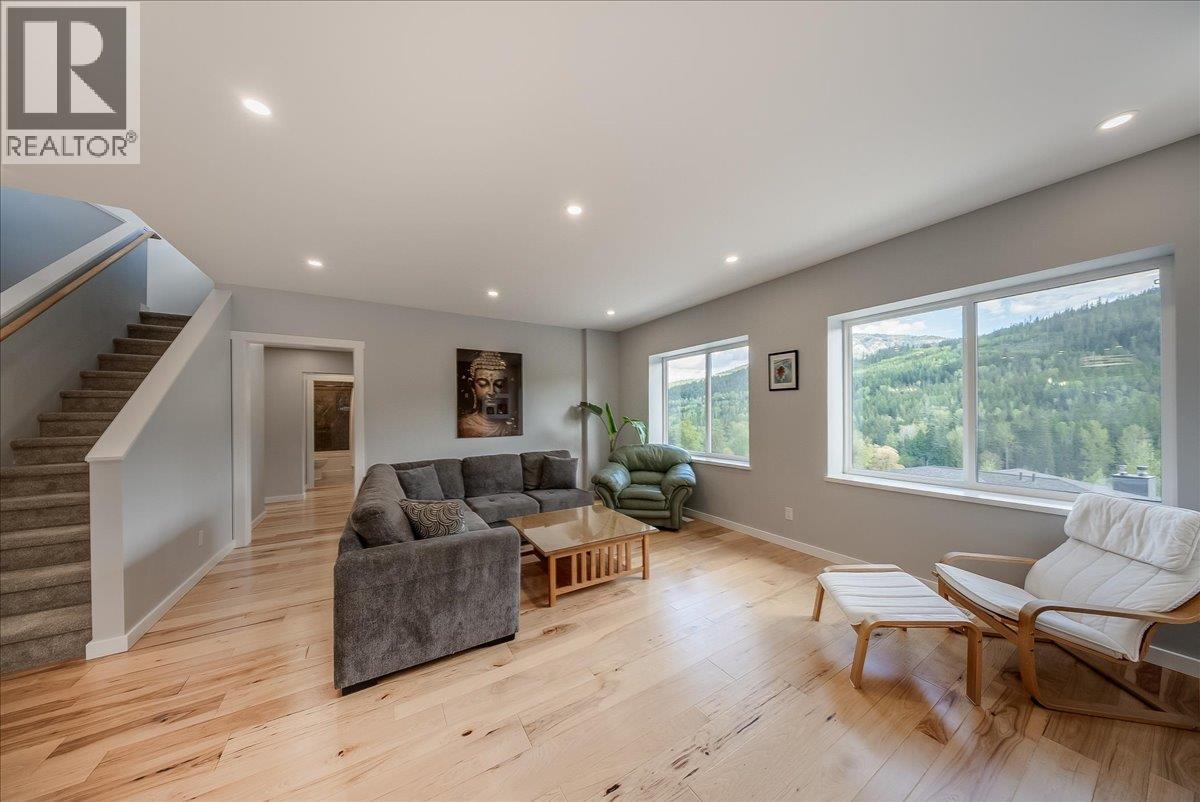 934 Redstone Drive, Rossland, British Columbia  V0G 1Y0 - Photo 22 - 10386241