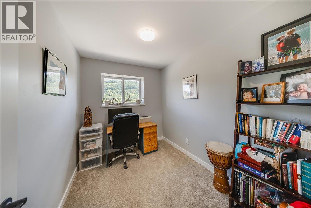 934 Redstone Drive, Rossland, British Columbia  V0G 1Y0 - Photo 33 - 10386241