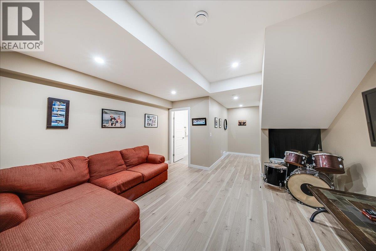 934 Redstone Drive, Rossland, British Columbia  V0G 1Y0 - Photo 46 - 10386241