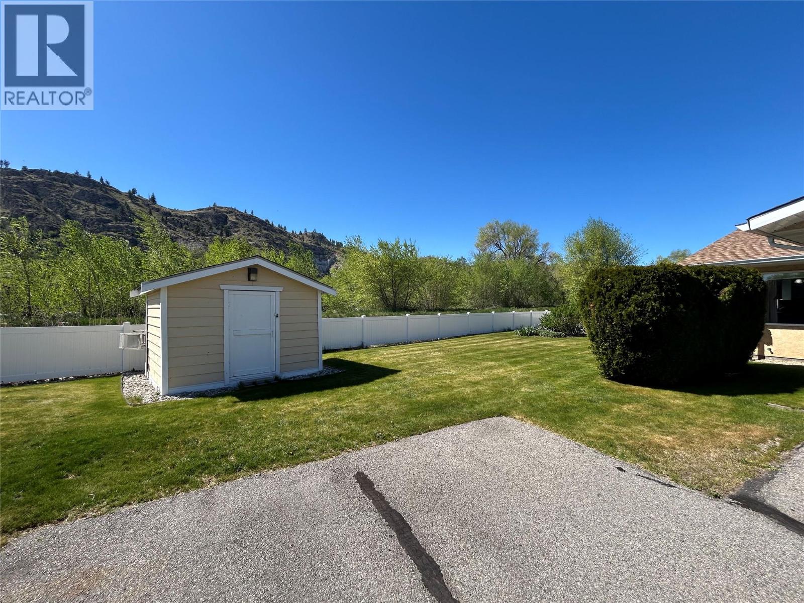 145 Redwing Place Unit# 9, Oliver, British Columbia  V0H 1T4 - Photo 2 - 10386237