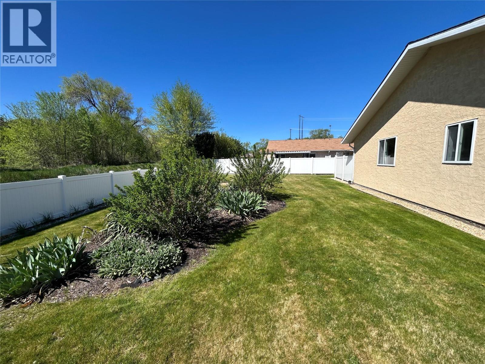 145 Redwing Place Unit# 9, Oliver, British Columbia  V0H 1T4 - Photo 6 - 10386237