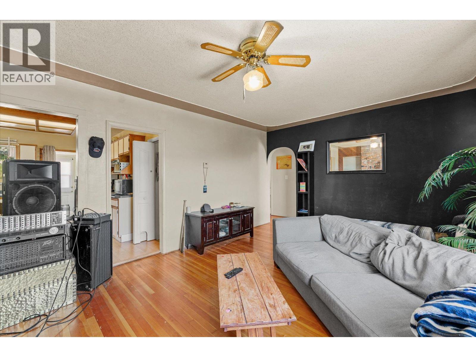 6488 Renfrew Road, Peachland, British Columbia  V0H 1X7 - Photo 19 - 10386173