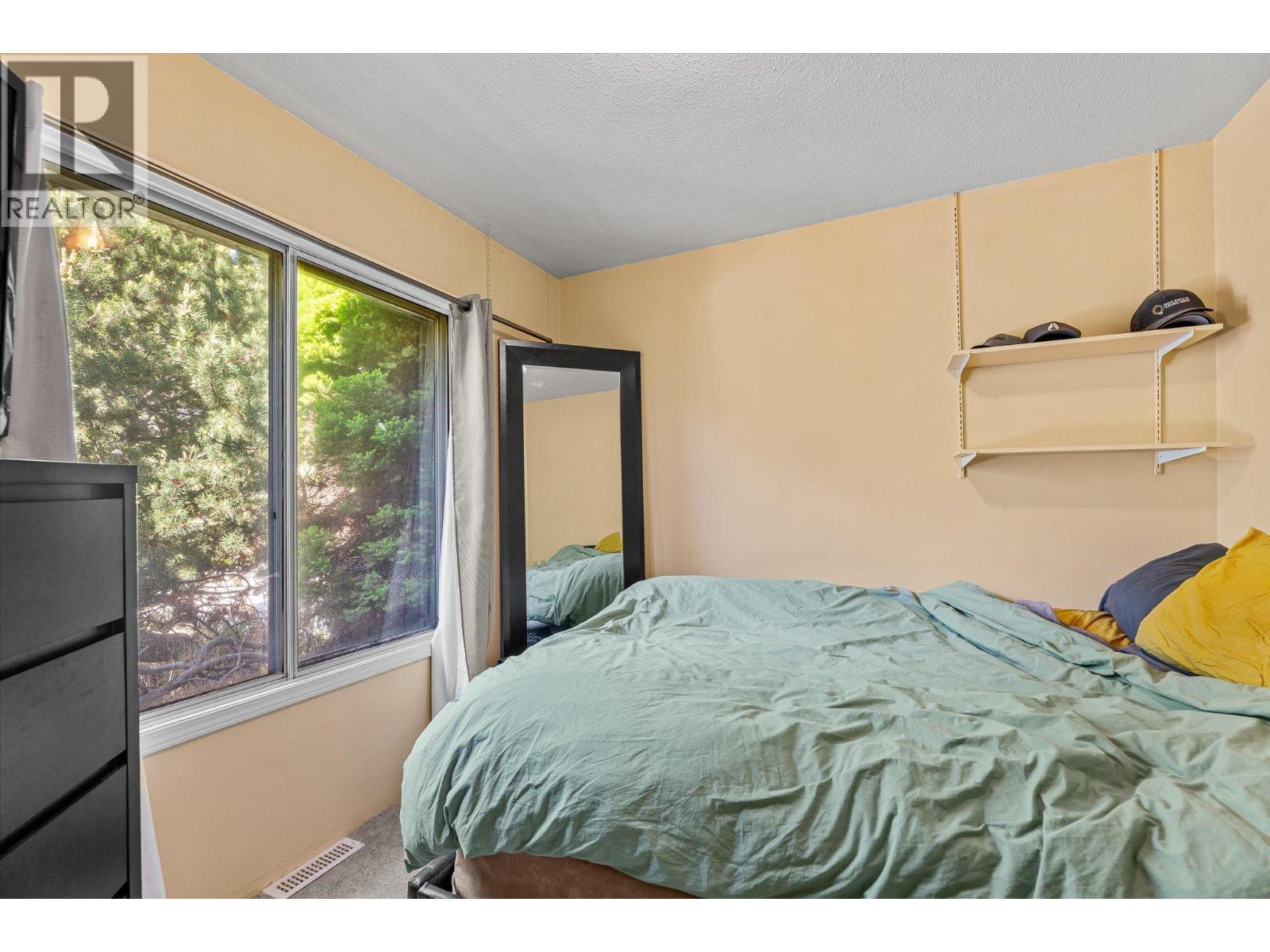 6488 Renfrew Road, Peachland, British Columbia  V0H 1X7 - Photo 13 - 10386165