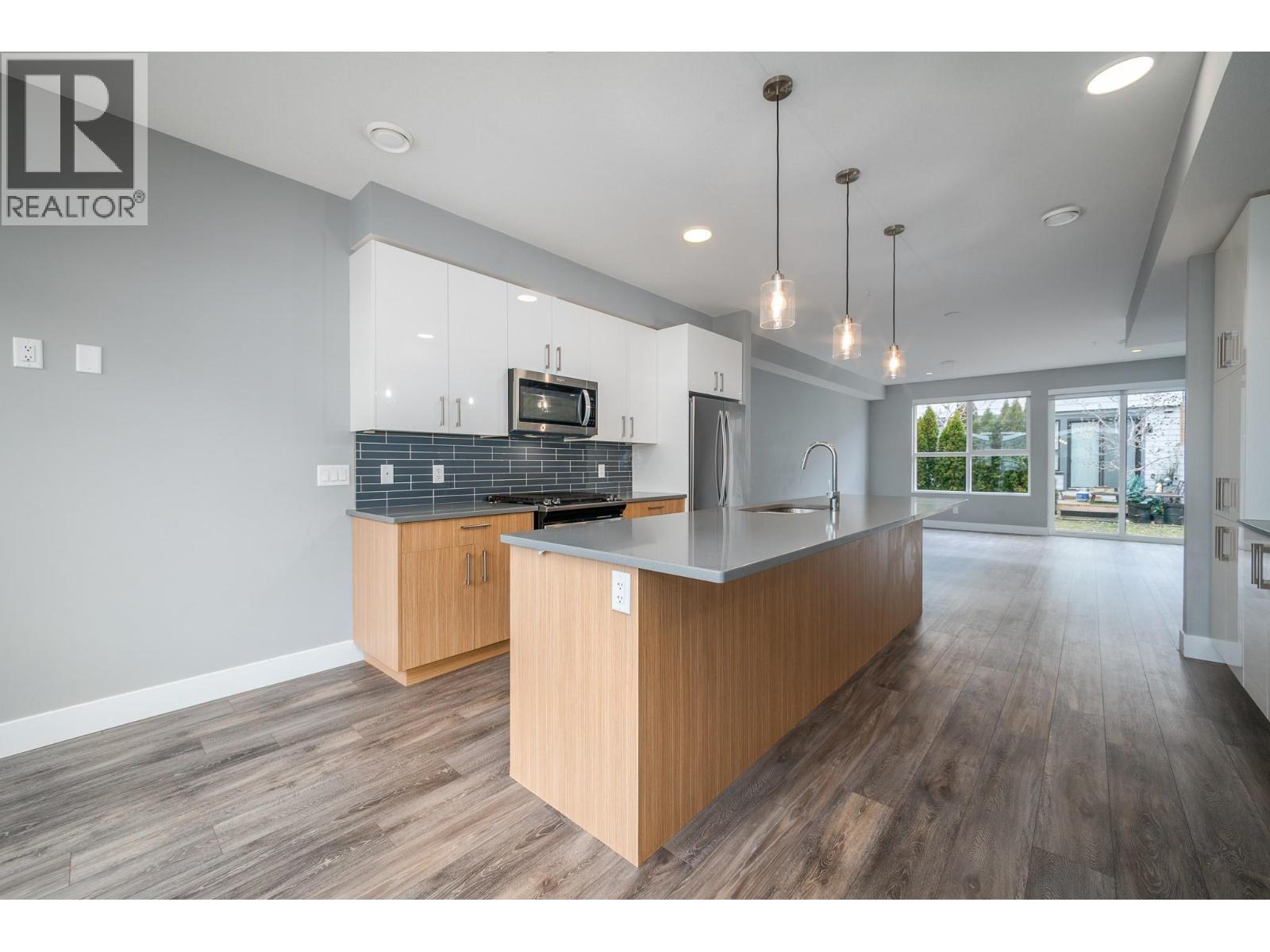 11581 Rogers Road Unit# 202, Lake Country, British Columbia  V4V 1X8 - Photo 8 - 10386084