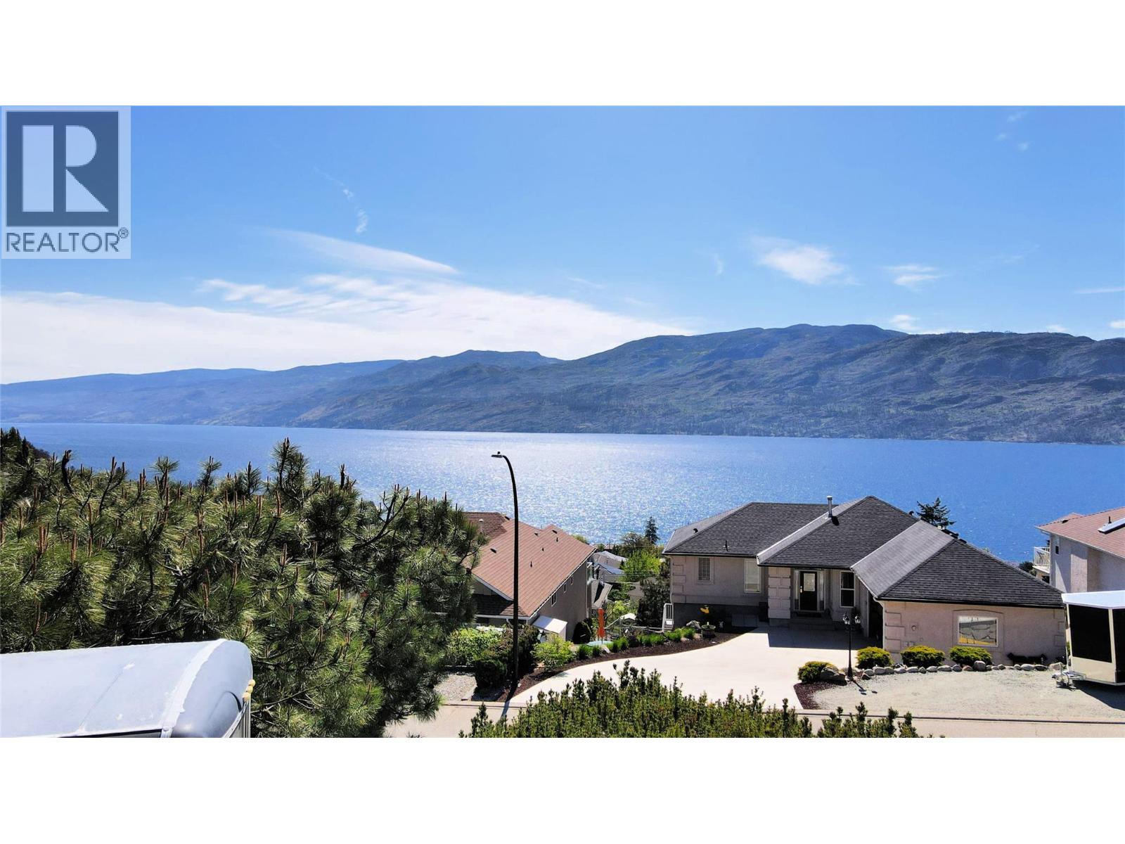 5216 Sutherland Road, Peachland, British Columbia  V0H 1X2 - Photo 2 - 10386077