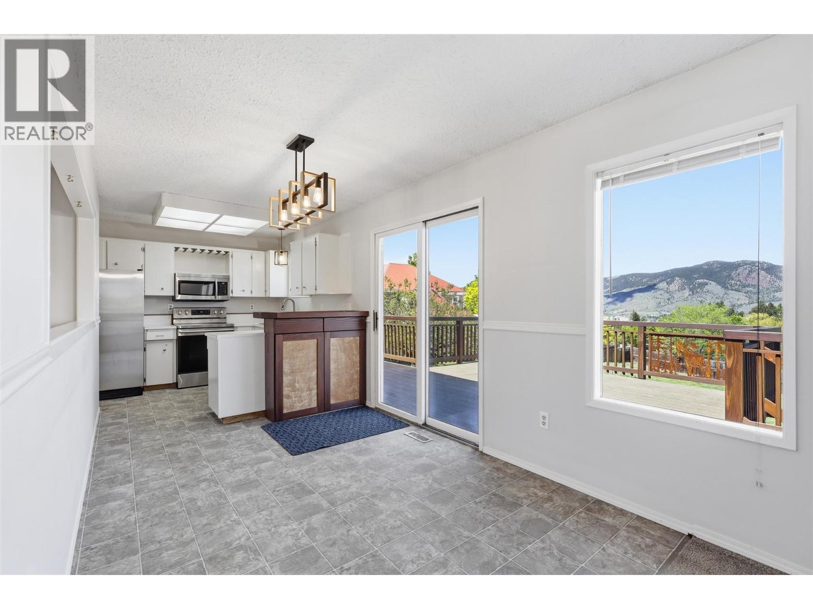 1496 Todd Road, Kamloops, British Columbia  V2C 5B5 - Photo 12 - 10383065