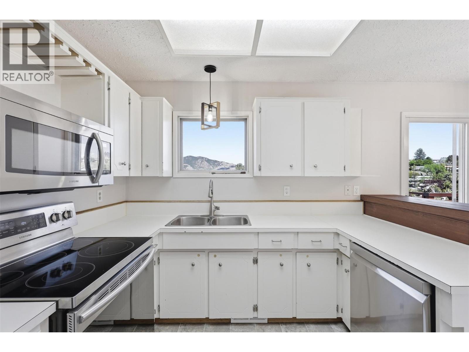 1496 Todd Road, Kamloops, British Columbia  V2C 5B5 - Photo 14 - 10383065